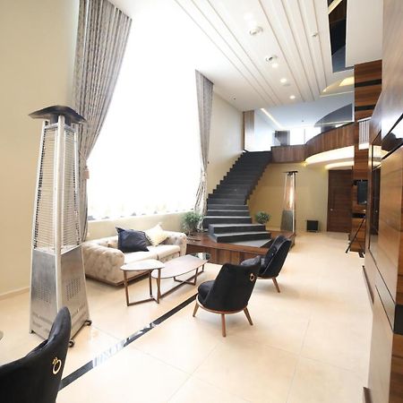 فندق صحارى الخليج Sahara Gulf Hotel Apartments Amman Exterior foto