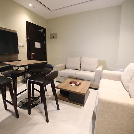 فندق صحارى الخليج Sahara Gulf Hotel Apartments Amman Exterior foto