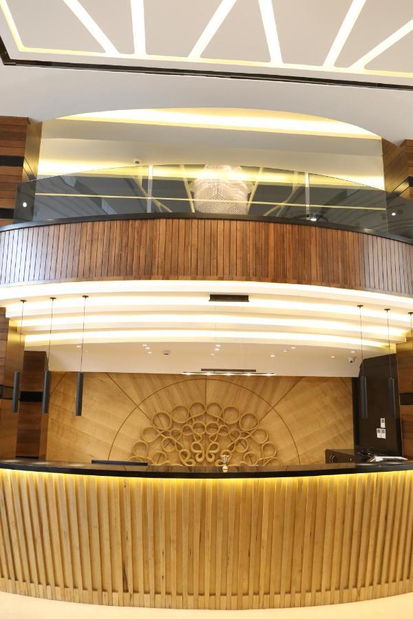فندق صحارى الخليج Sahara Gulf Hotel Apartments Amman Exterior foto