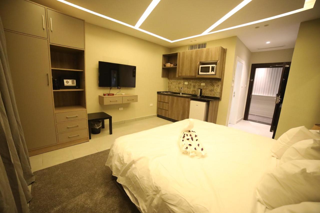 فندق صحارى الخليج Sahara Gulf Hotel Apartments Amman Exterior foto
