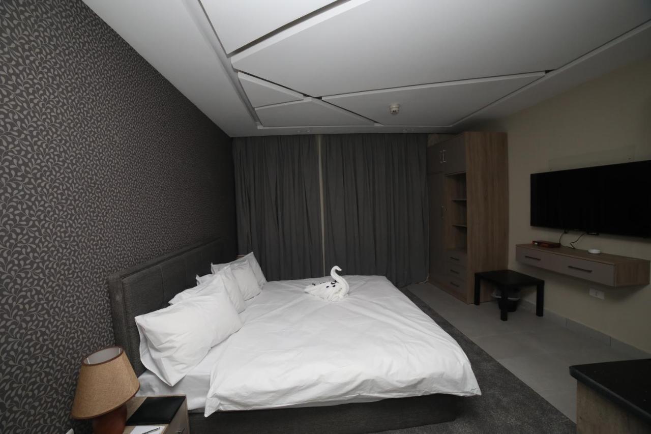 فندق صحارى الخليج Sahara Gulf Hotel Apartments Amman Exterior foto
